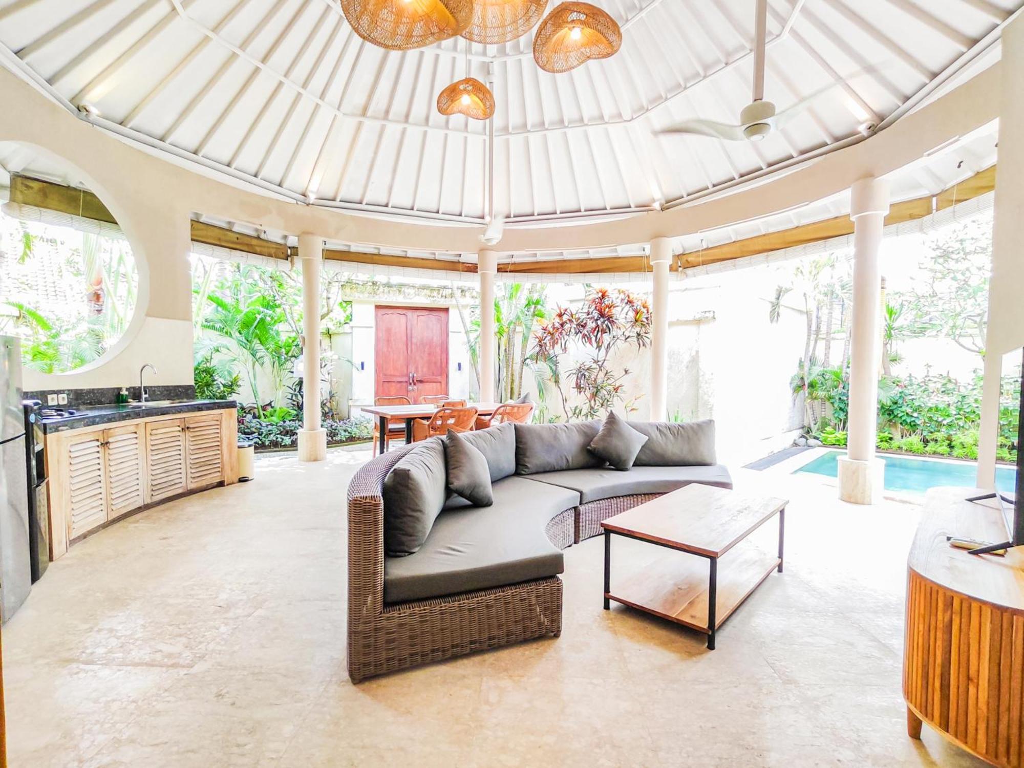 Square And 3* Seminyak (Bali)