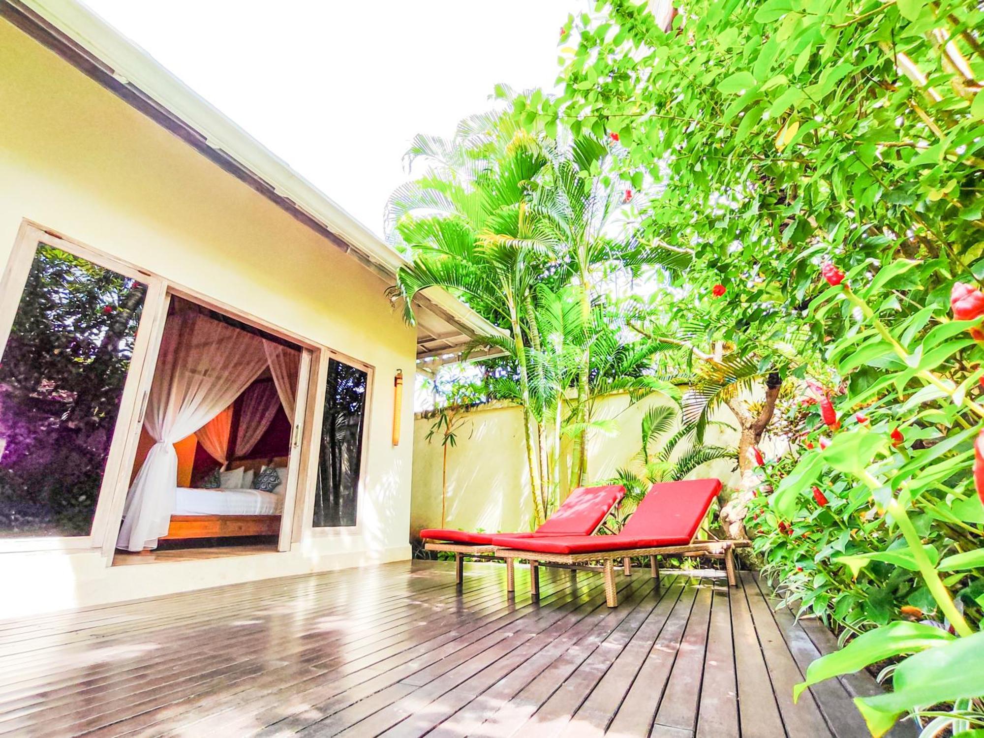 Square And Seminyak (Bali)