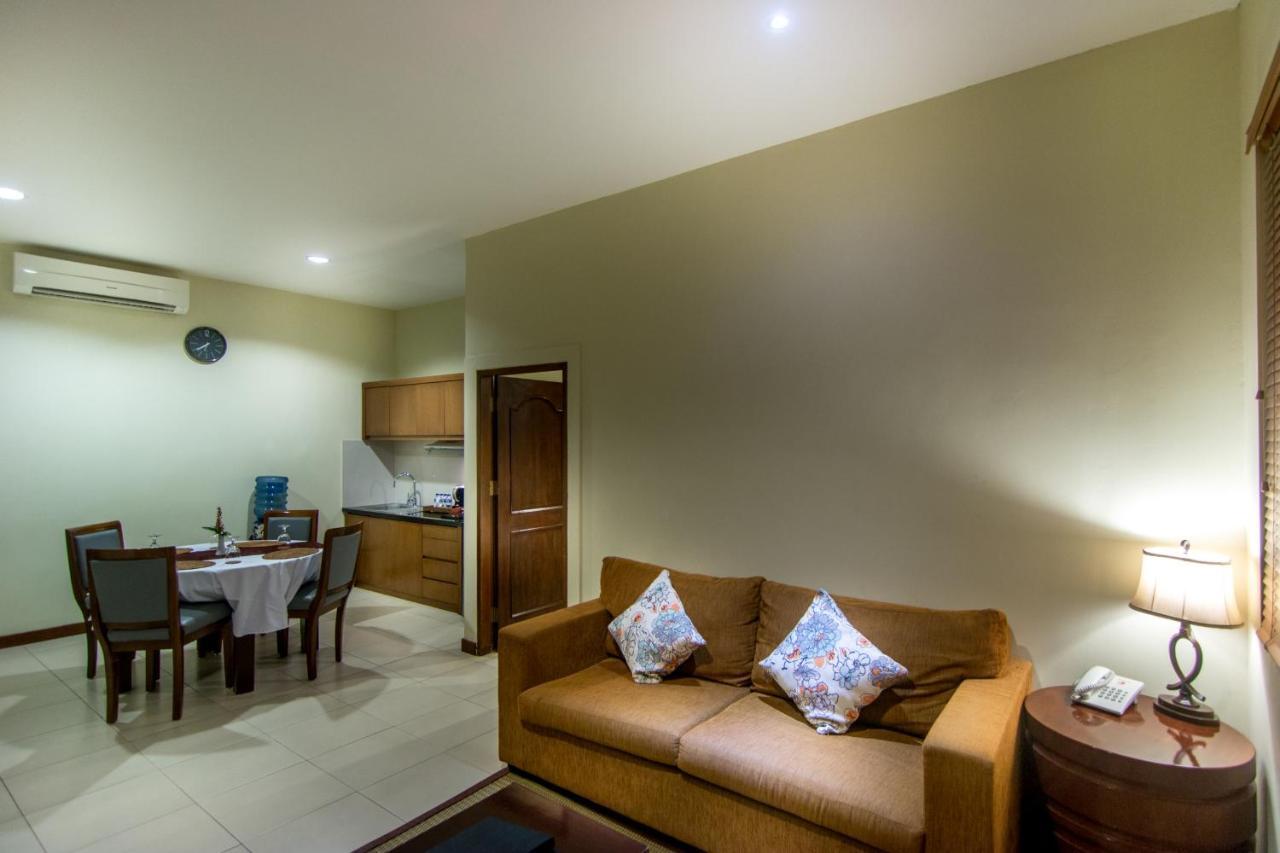 Hotel Square And Seminyak (Bali)